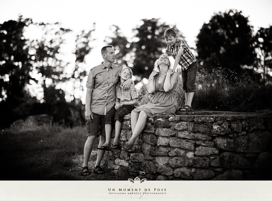 Séance famille - Bordeaux - Saint Emilion - Gironde - Guillaume Arnoult photographe - un moment de pose-20