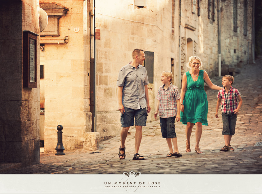 Séance famille - Bordeaux - Saint Emilion - Gironde - Guillaume Arnoult photographe - un moment de pose-8